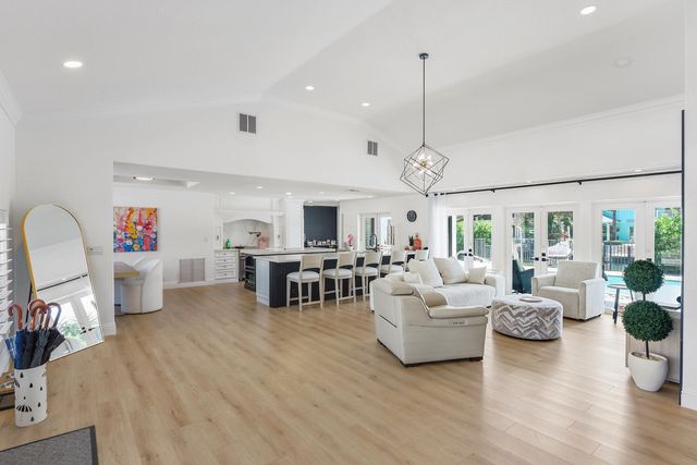 4030 NE 25th Avenue, Lighthouse Point, FL 33064