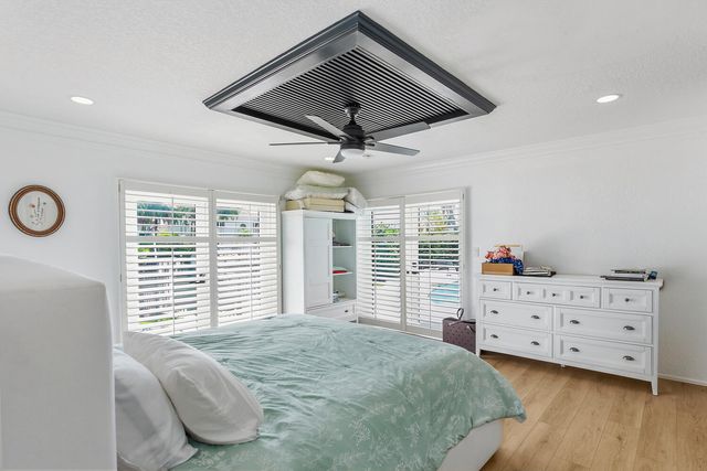 4030 NE 25th Avenue, Lighthouse Point, FL 33064