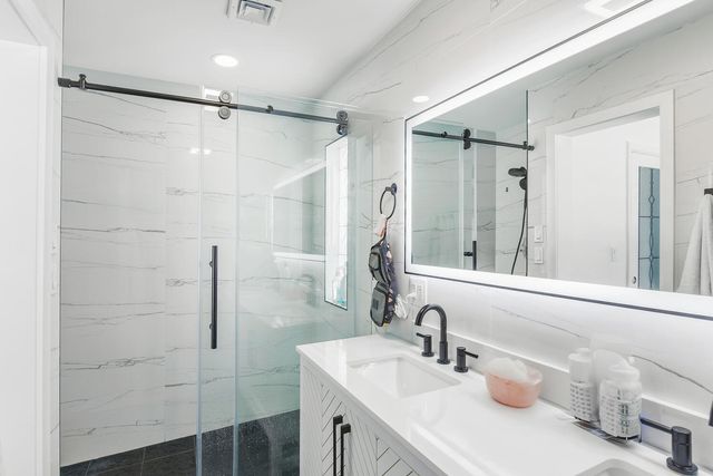 4030 NE 25th Avenue, Lighthouse Point, FL 33064