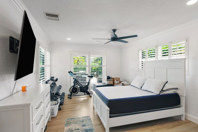 4030 NE 25th Avenue, Lighthouse Point, FL 33064