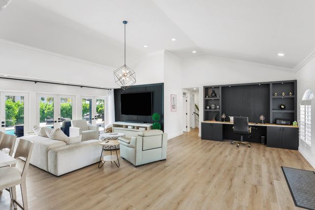 4030 NE 25th Avenue, Lighthouse Point, FL 33064