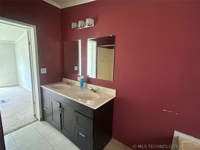 31135 S County Road 4260, Stigler, OK 74462