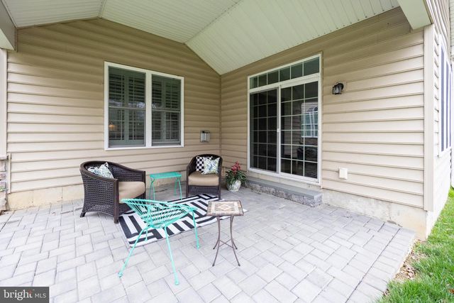 1417 HONEYSUCKLE CT, West Chester, PA 19380