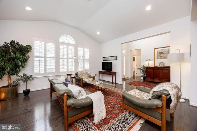 1417 HONEYSUCKLE CT, West Chester, PA 19380