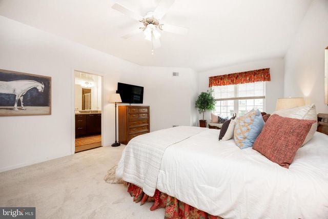 1417 HONEYSUCKLE CT, West Chester, PA 19380