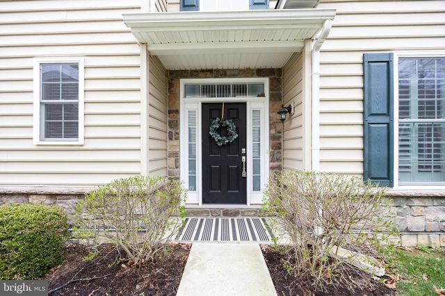 1417 HONEYSUCKLE CT, West Chester, PA 19380