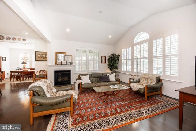 1417 HONEYSUCKLE CT, West Chester, PA 19380