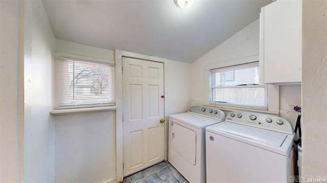 306 Garland Ave, Hot Springs, AR 71913