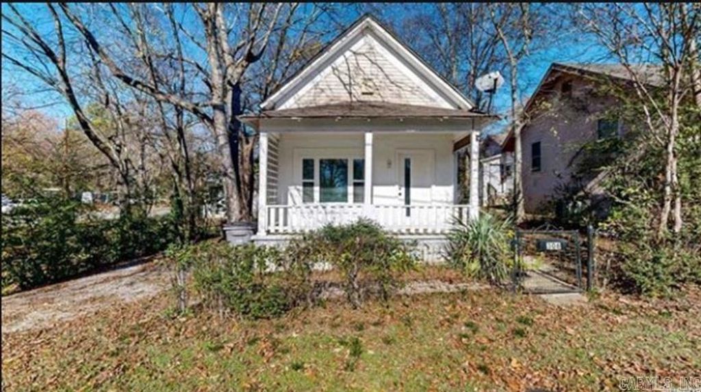 306 Garland Ave, Hot Springs, AR 71913