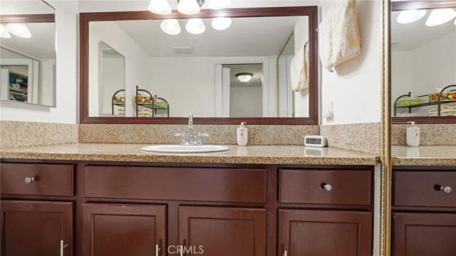 1239 W Rosecrans 4, Gardena, CA 90247