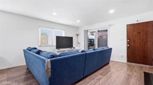 1239 W Rosecrans 4, Gardena, CA 90247