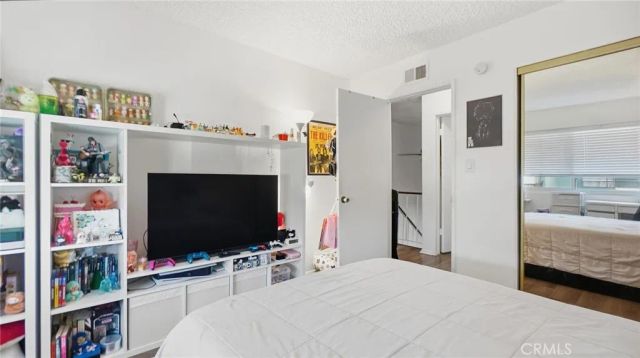 1239 W Rosecrans 4, Gardena, CA 90247