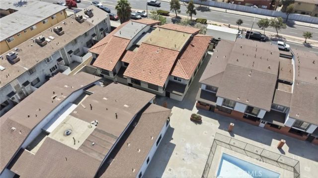 1239 W Rosecrans 4, Gardena, CA 90247