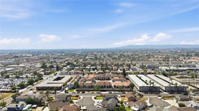 1239 W Rosecrans 4, Gardena, CA 90247