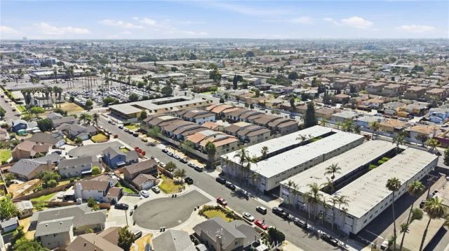 1239 W Rosecrans 4, Gardena, CA 90247