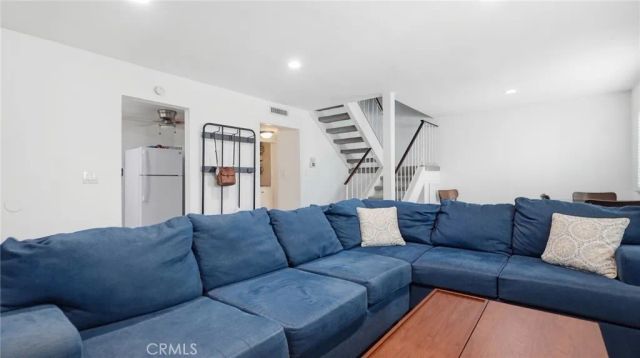1239 W Rosecrans 4, Gardena, CA 90247