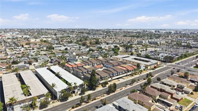 1239 W Rosecrans 4, Gardena, CA 90247