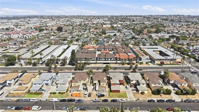 1239 W Rosecrans 4, Gardena, CA 90247