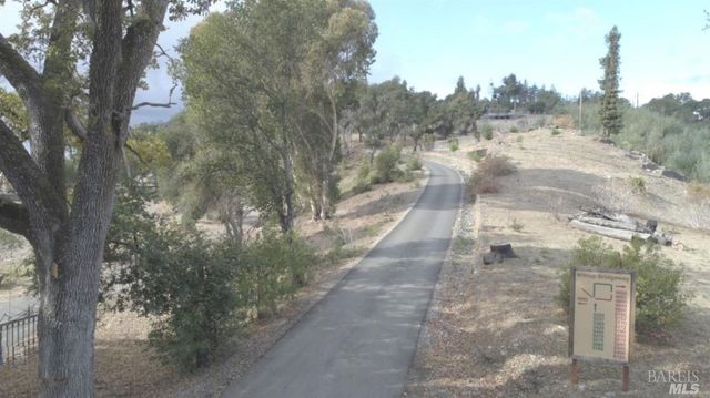 5420 Wikiup Bridge Way, Santa Rosa, CA 95404