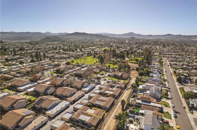 10209 Princess Sarit Way, Santee, CA 92071