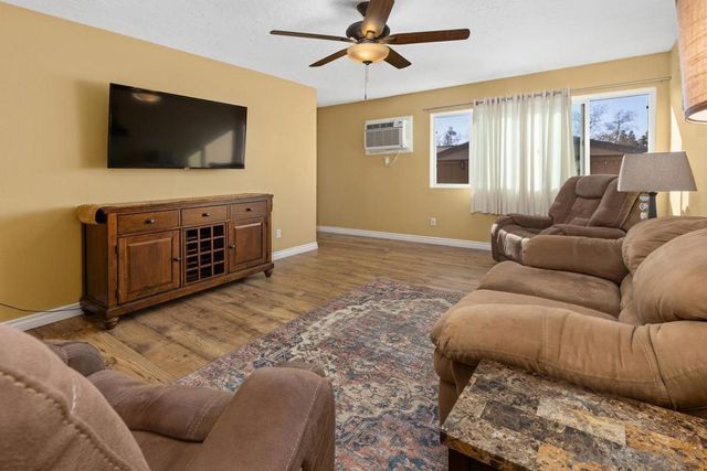 10209 Princess Sarit Way, Santee, CA 92071