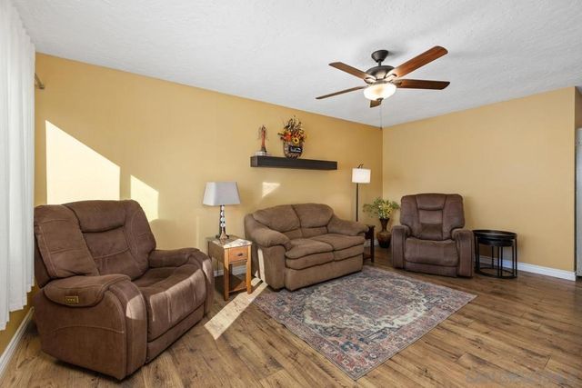 10209 Princess Sarit Way, Santee, CA 92071