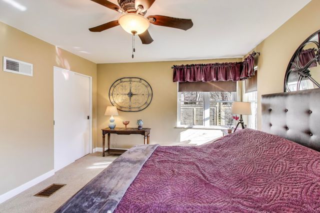 108 Beverly Place, Munster, IN 46321