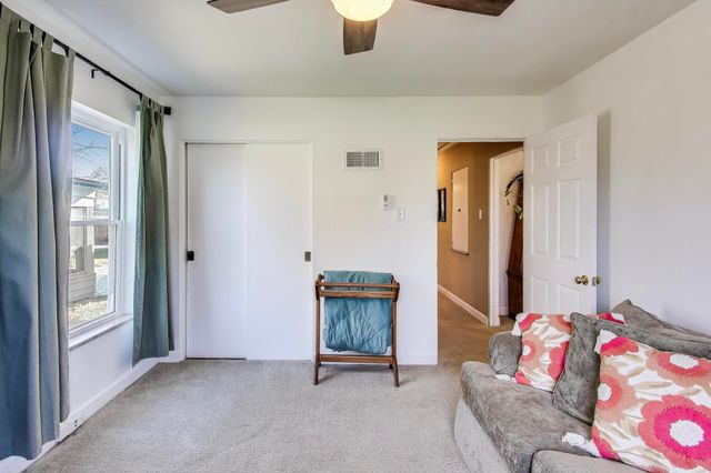 108 Beverly Place, Munster, IN 46321