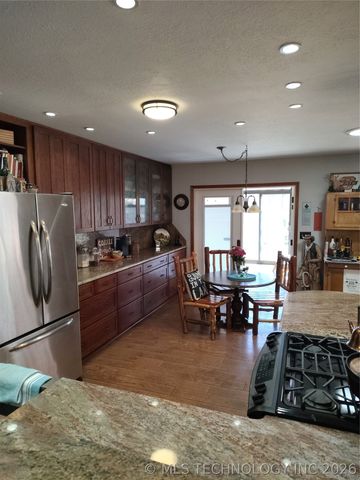 15829 W 933 Road, Park Hill, OK 74451