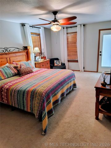 15829 W 933 Road, Park Hill, OK 74451