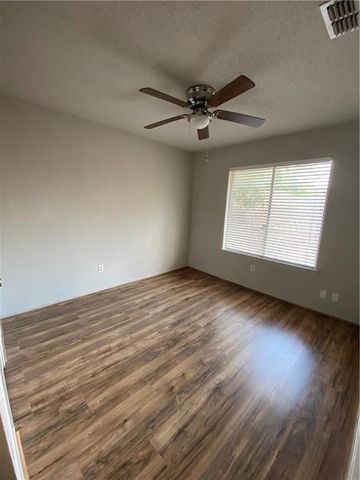 4512 Sojourner ST, Austin, TX 78725