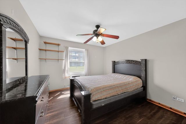 7225 W Higgins Avenue 103, Chicago, IL 60656