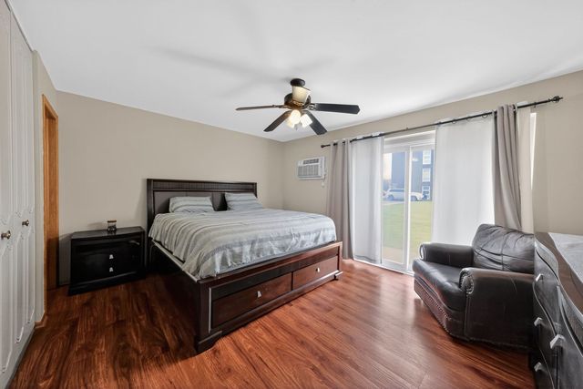7225 W Higgins Avenue 103, Chicago, IL 60656