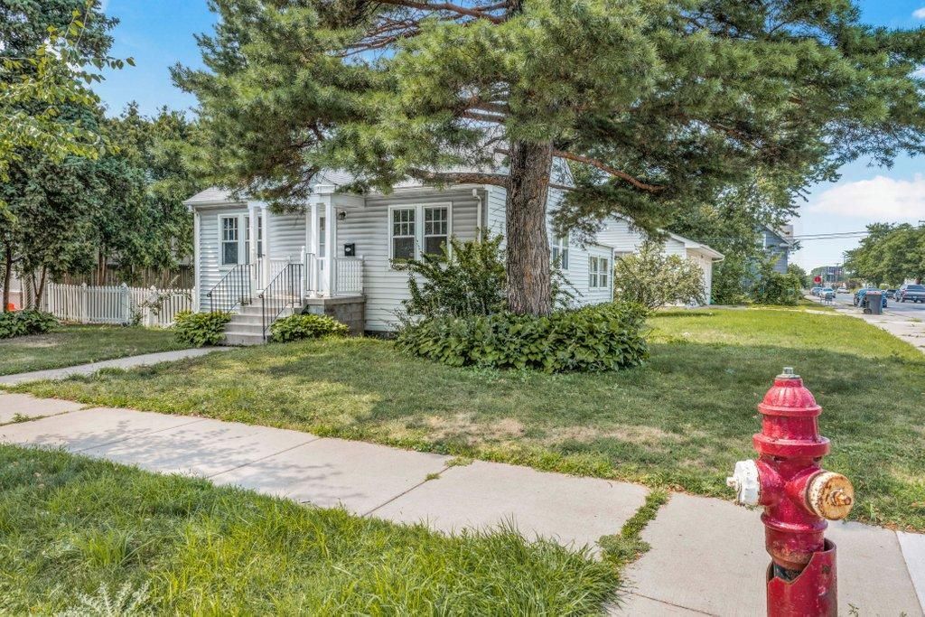 1175 15th Avenue SE, Minneapolis, MN 55414 — photo 2