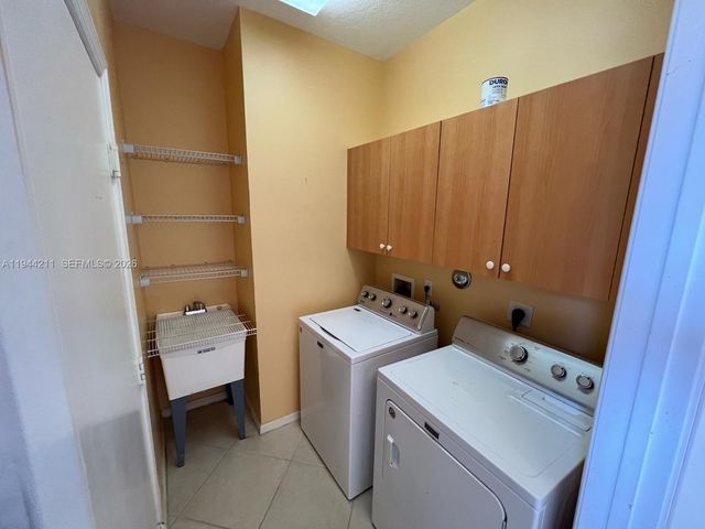 7363 Via Luria, Lake Worth, FL 33467