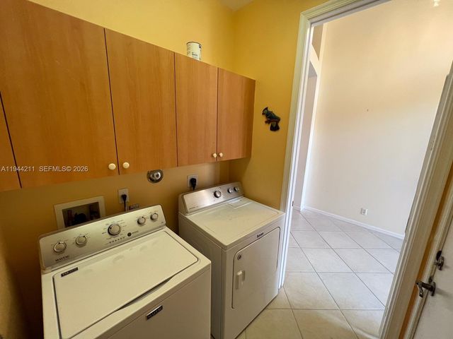 7363 Via Luria, Lake Worth, FL 33467