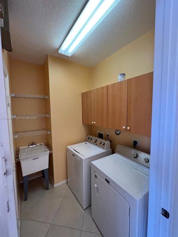 7363 Via Luria, Lake Worth, FL 33467