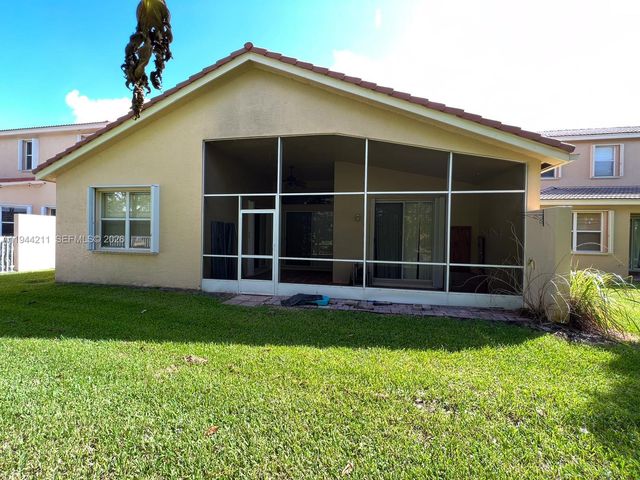 7363 Via Luria, Lake Worth, FL 33467
