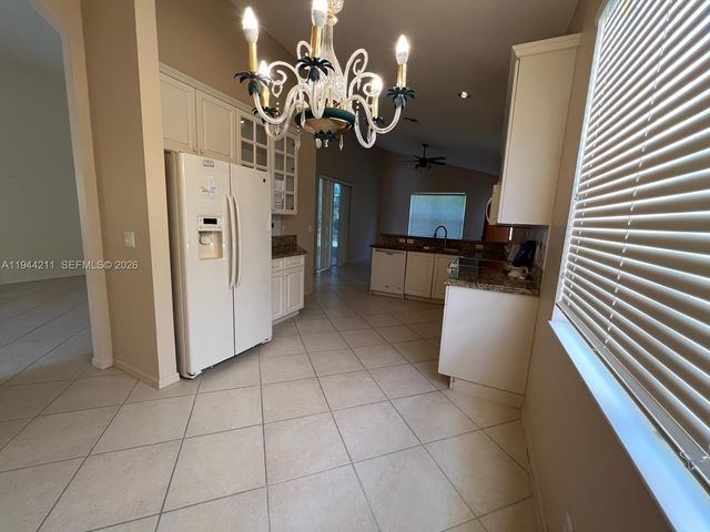 7363 Via Luria, Lake Worth, FL 33467