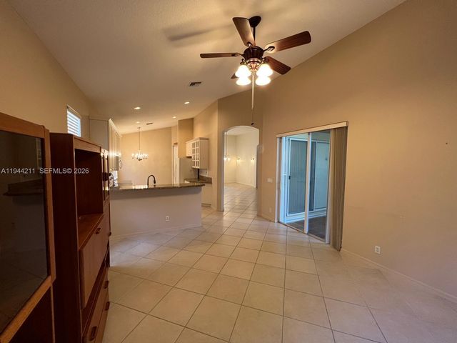 7363 Via Luria, Lake Worth, FL 33467