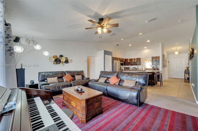 1317 Conch Key Ln, Davenport, FL 33837