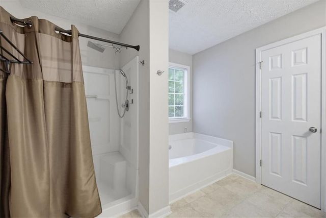 395 Oak Hill Dr, Covington, GA 30016