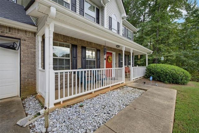 395 Oak Hill Dr, Covington, GA 30016