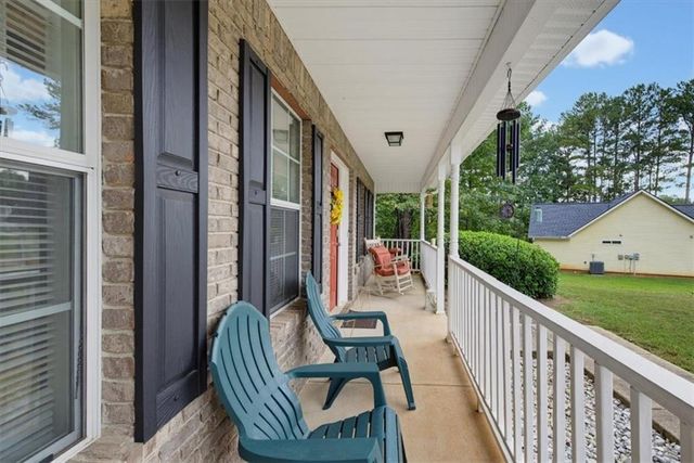 395 Oak Hill Dr, Covington, GA 30016