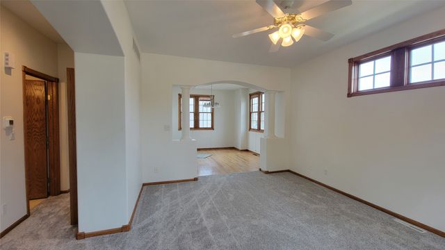 2512 Eaton Avenue, Ames, IA 50010