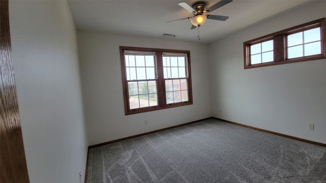 2512 Eaton Avenue, Ames, IA 50010