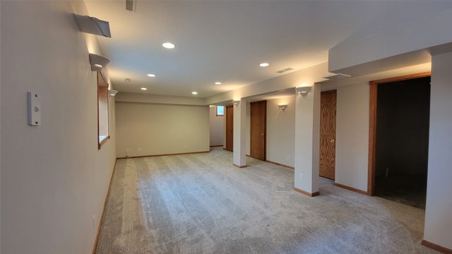 2512 Eaton Avenue, Ames, IA 50010