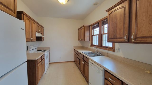 2512 Eaton Avenue, Ames, IA 50010