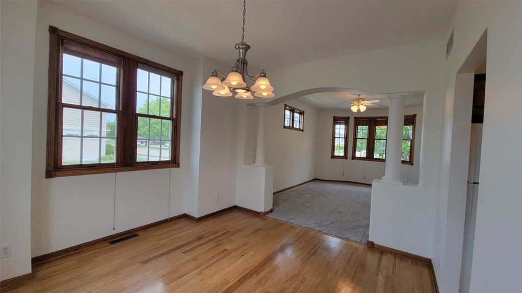 2512 Eaton Avenue, Ames, IA 50010