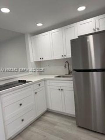 2980 Point East Dr D311, Aventura, FL 33160